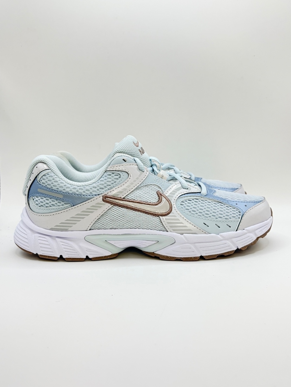 Nike V5 RNR (GS) Running Shoes Size 6Y/7.5W Aura/Moon Particle